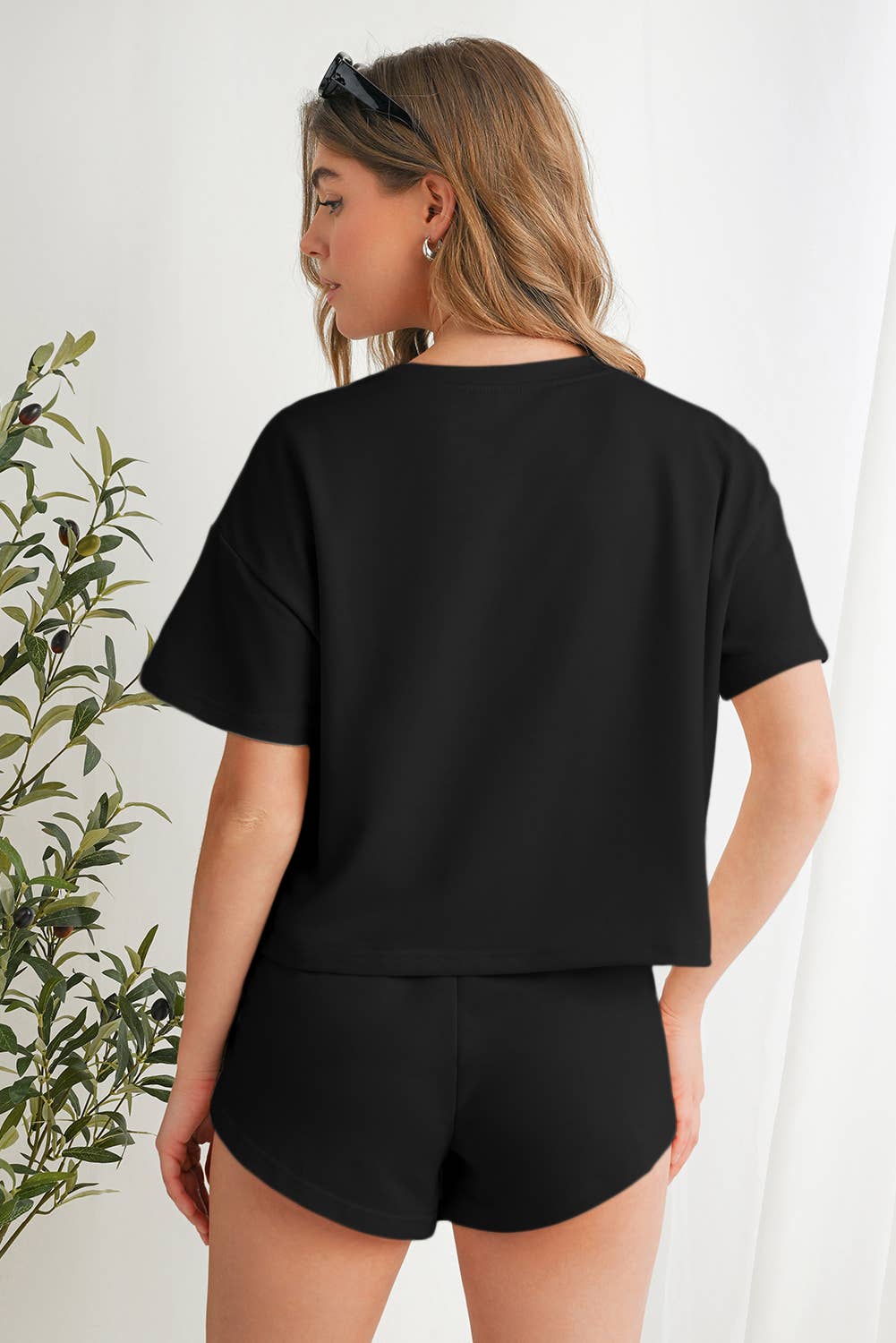 Cropped Tee& Ruffled High Waist Skort Set